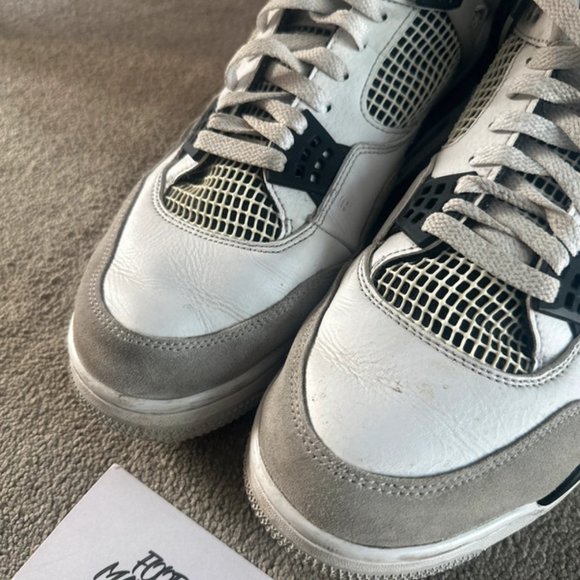 Air Jordan 4 Retro Military Black - Picture 3 of 4